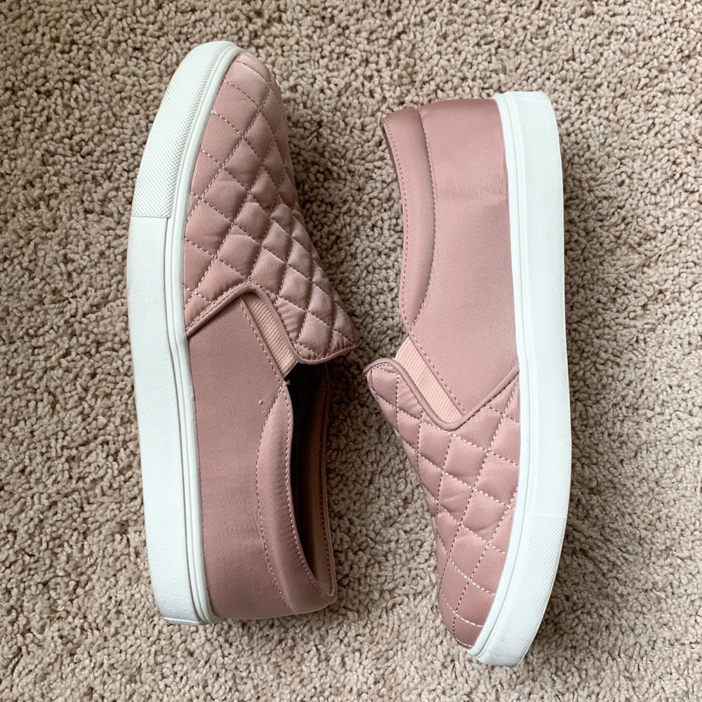 A New Day Women's Reese Quilted Sneakers